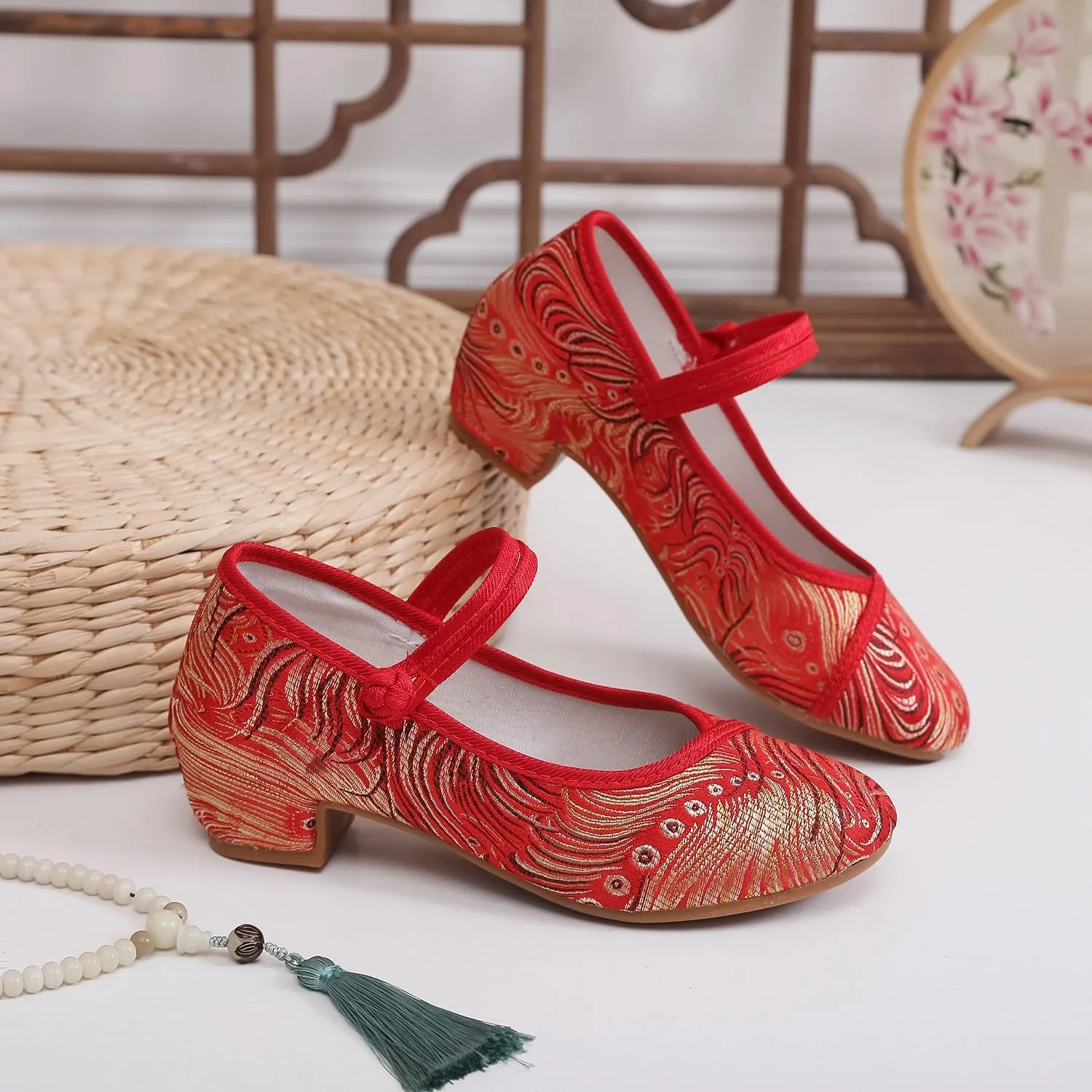 2025 Women's Ethnic Style Embroidered Shoes Casual Ankle Strap Shoes Lightweight Comfort Low Heel Work Walking Shoes Chinese Style Cheongsam Hanfu Shoes(Red,7)