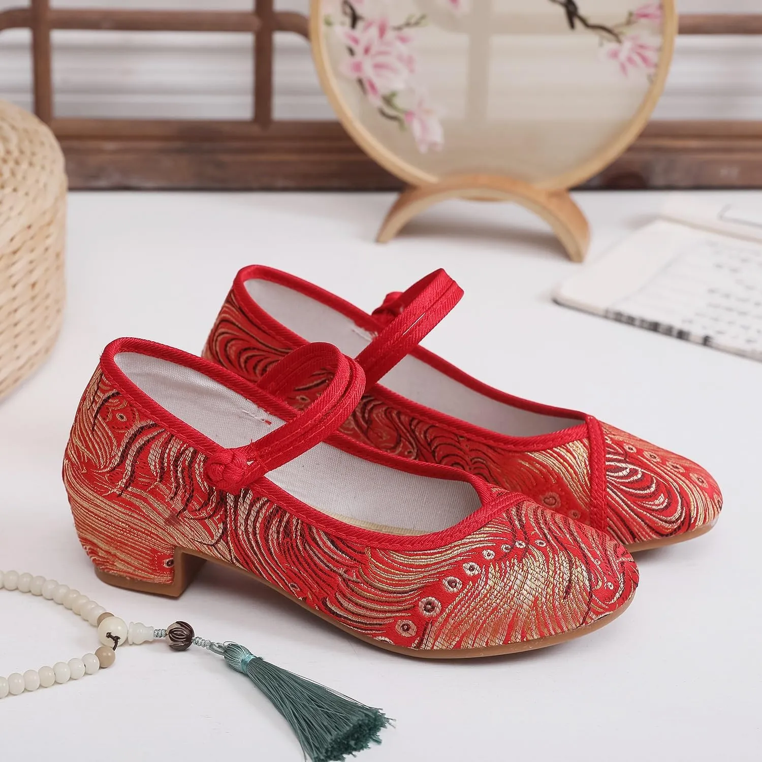 2025 Women's Ethnic Style Embroidered Shoes Casual Ankle Strap Shoes Lightweight Comfort Low Heel Work Walking Shoes Chinese Style Cheongsam Hanfu Shoes(Red,7)
