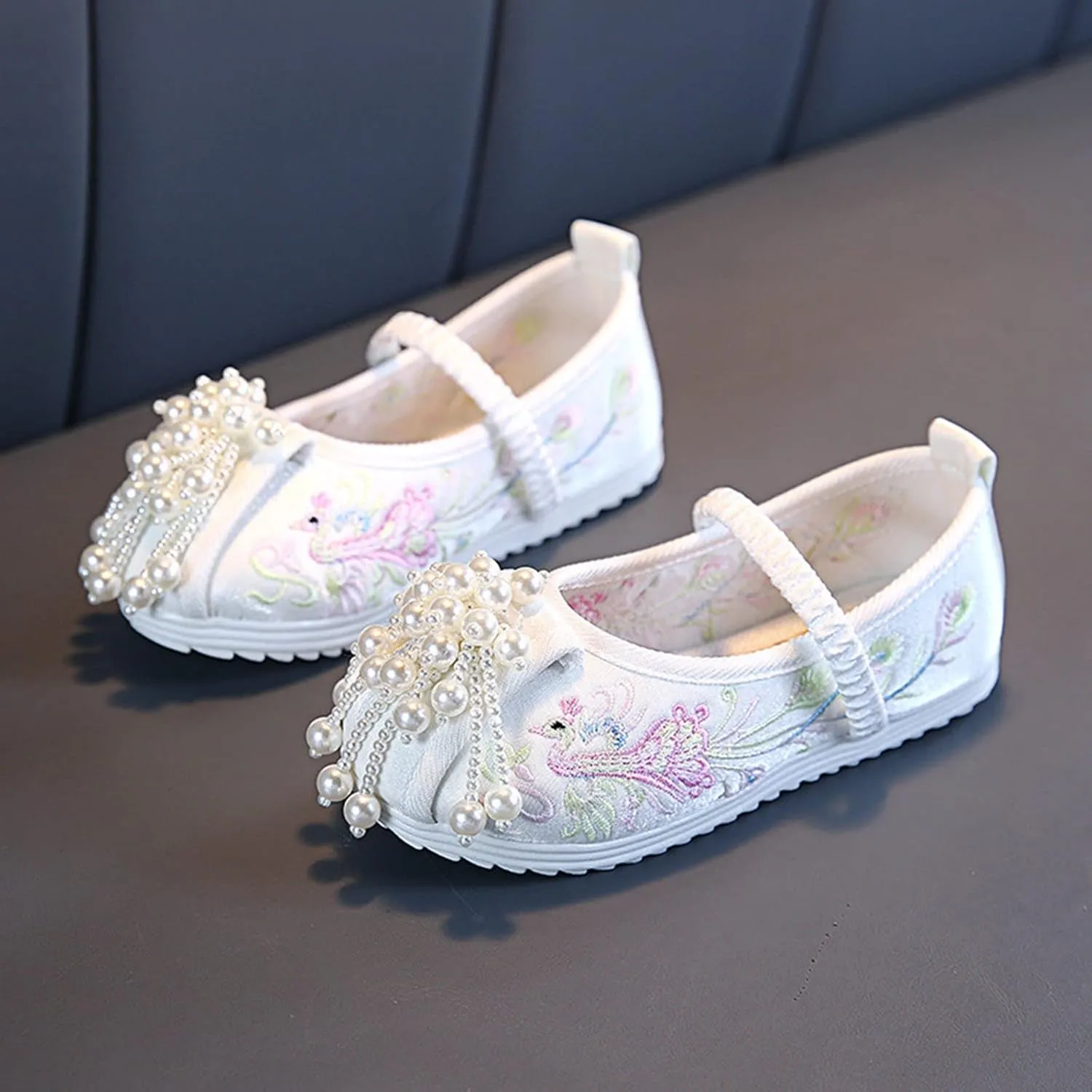 Children's Girls Embroidered Hanfu Shoes Antiquity Cheongsam Shoes Jade Beads Performance Summer Shoes