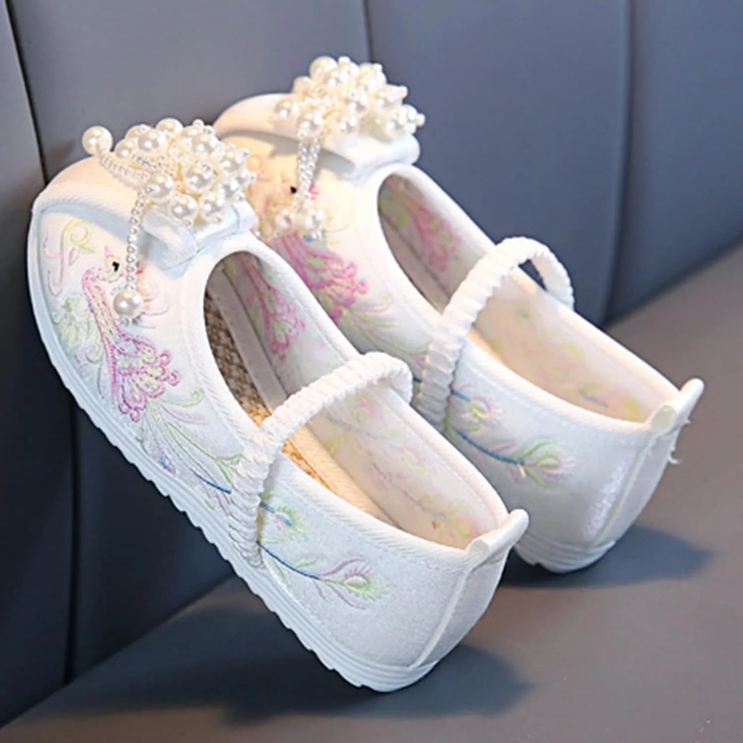 Children's Girls Embroidered Hanfu Shoes Antiquity Cheongsam Shoes Jade Beads Performance Summer Shoes
