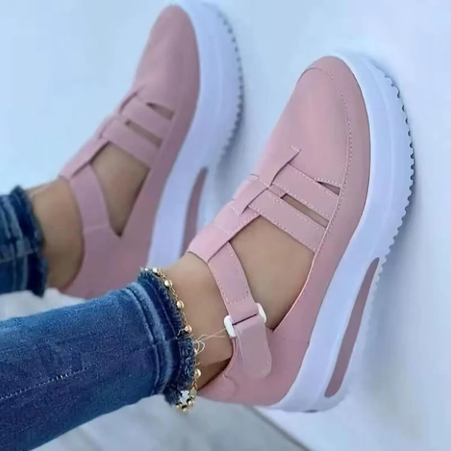 Closed Toe Sandals Women Hollow Sneakers Low Wedge Sandals Vintage Breathable Walking Shoes with Arch Support Thick Sole Sneakers Non Slip Lightweight Summer Vacation Sandal Tennis Running Shoes