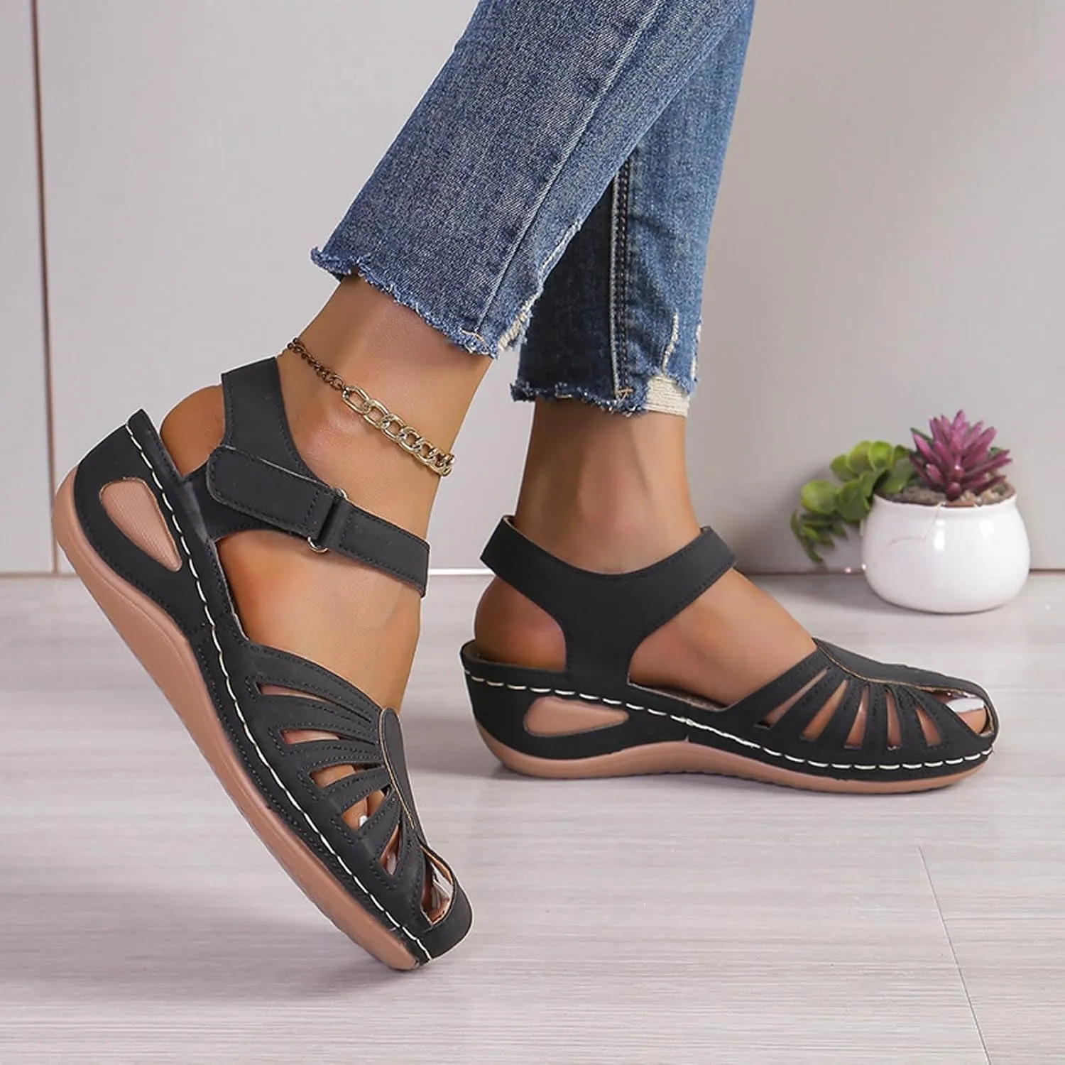 Eduavar Womens Sandals Casual Closed Toe Platform Outdoor Ankle Strap Dressy Wedge Sandals Beach Walking Lightweight Shoes