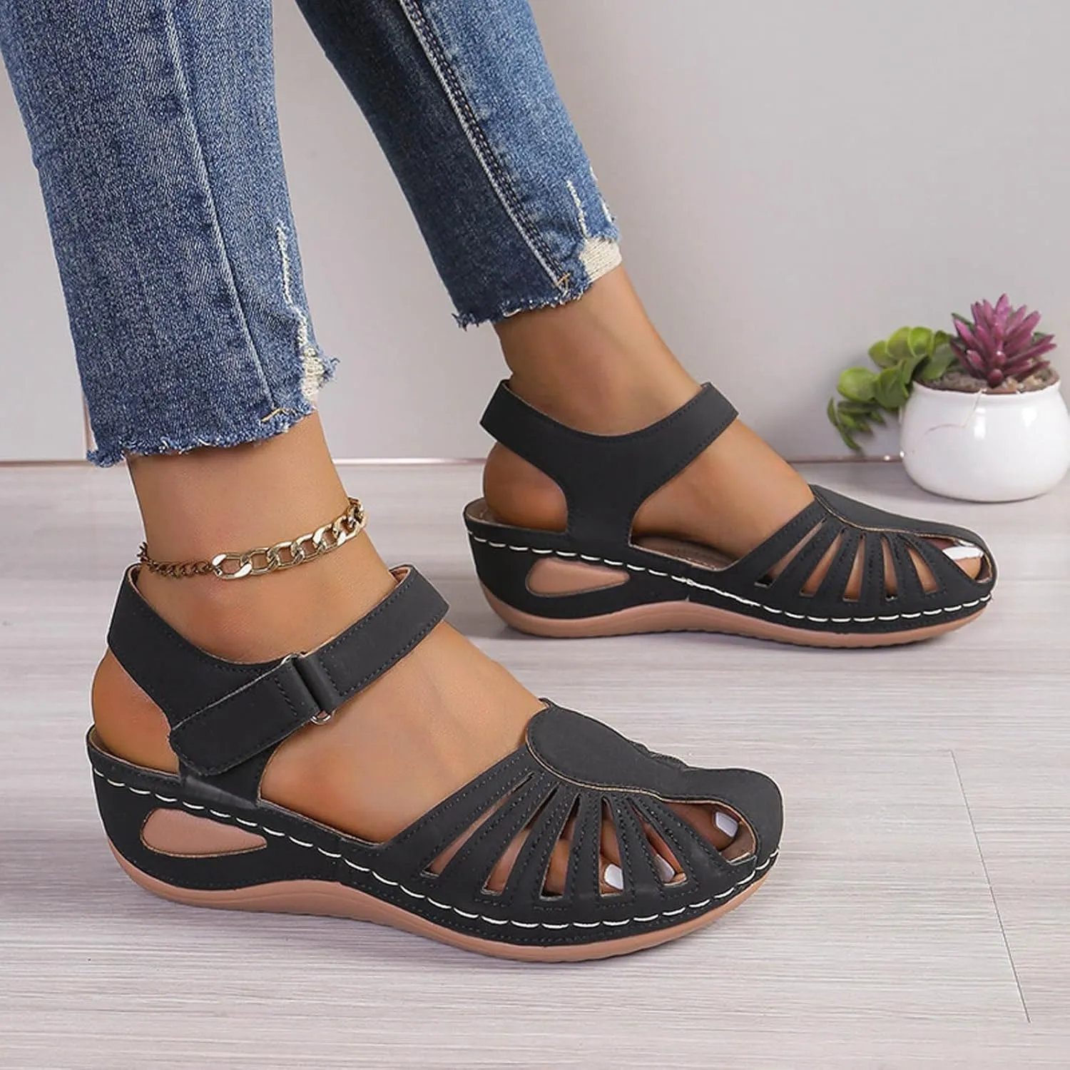 Eduavar Womens Sandals Casual Closed Toe Platform Outdoor Ankle Strap Dressy Wedge Sandals Beach Walking Lightweight Shoes