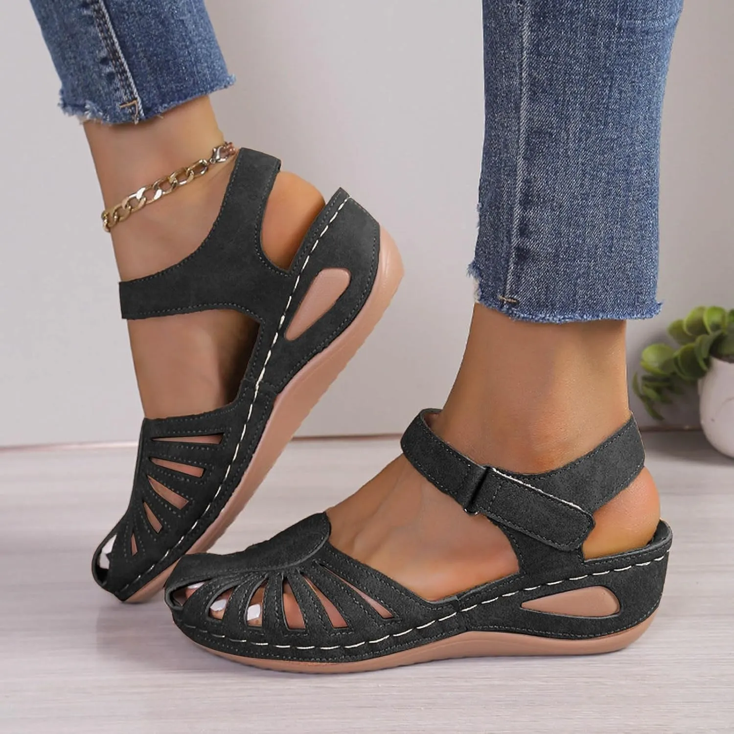 Eduavar Womens Sandals Casual Closed Toe Platform Outdoor Ankle Strap Dressy Wedge Sandals Beach Walking Lightweight Shoes