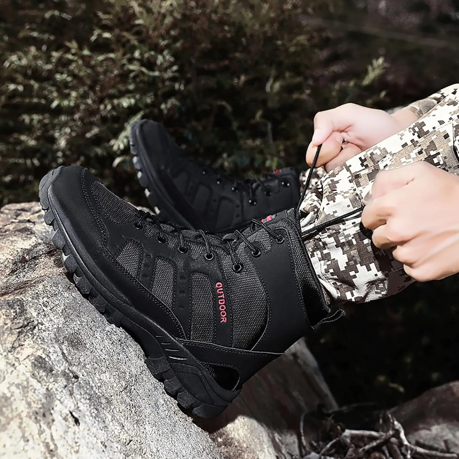 Men's Ultralight Tactical Combat Boots, Outdoor Comfort Breathable and Wear-resistant Lace Up Zipper Military Shoes, for Hiking Waterproof Men's Desert Shoes