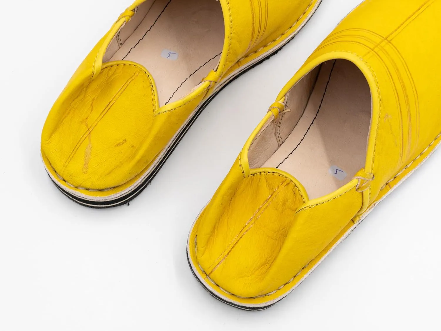 Moroccan babouche shoe, Leather slipper, Unisex Handmade Babouches slippers Dyed With Natural Color, babouche men, babouche women (42 EU, Camel)