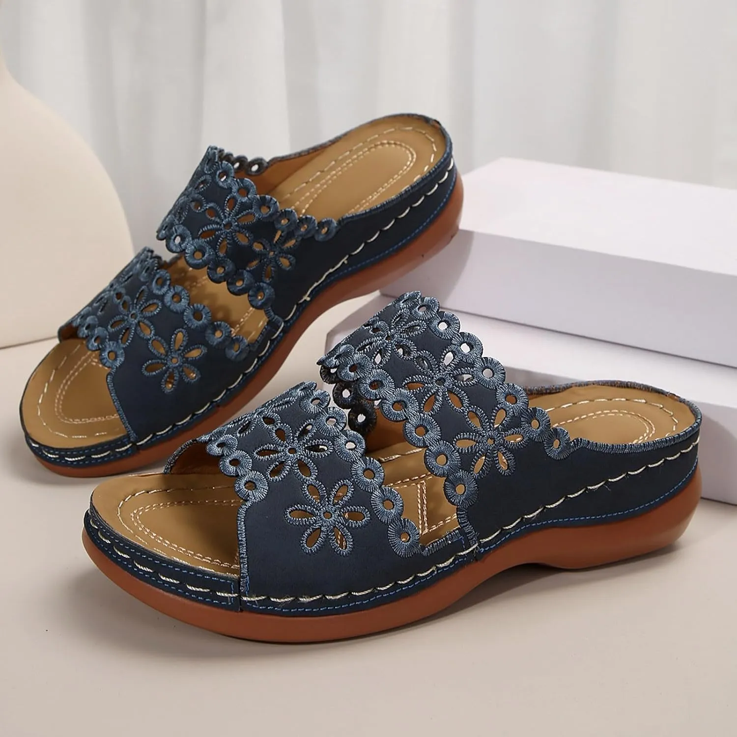 Orthopedic Sandals for Women Arch Support Flats Sandals Dressy Comfortable Cute Slippers White Low Heel Dress Shoes2