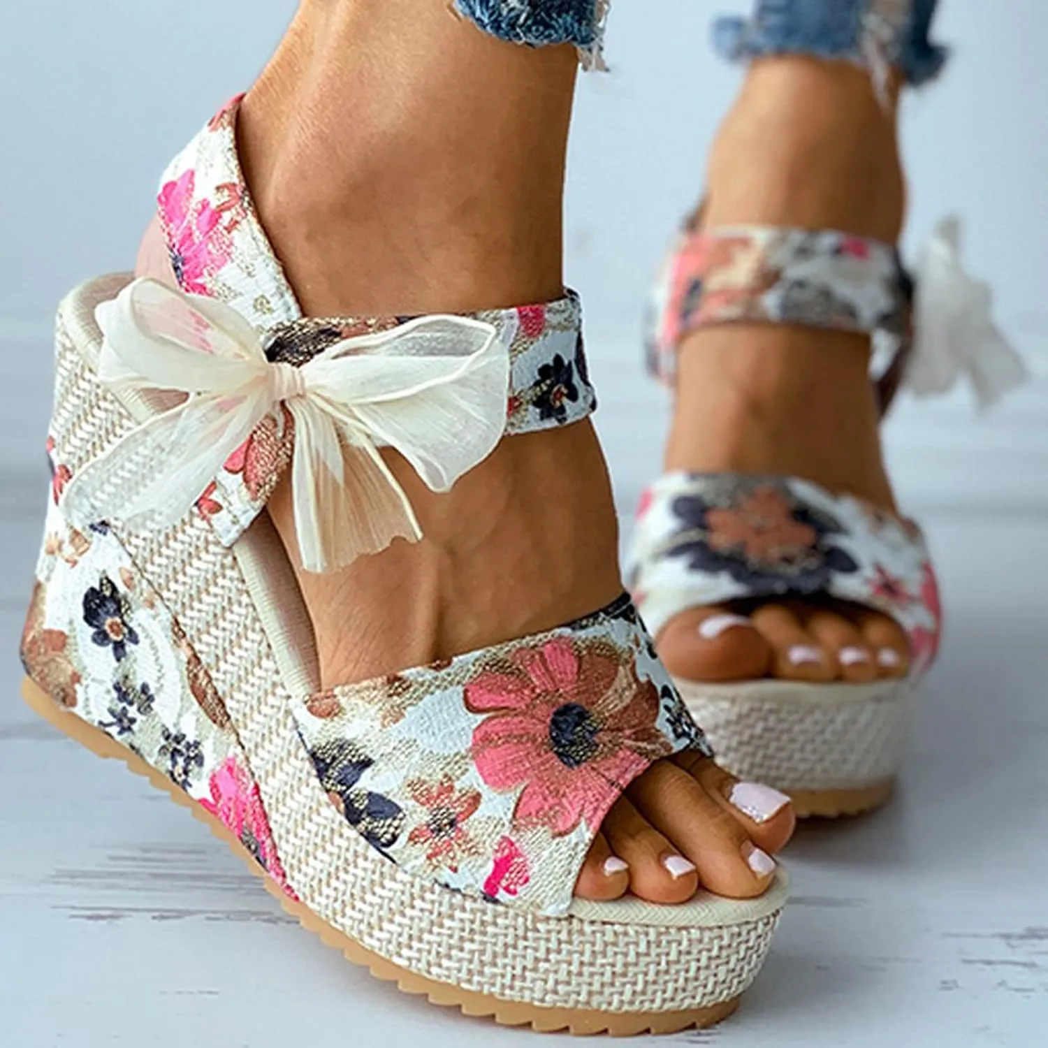 peqiut Sandals for Women 2024 Slip on Casual Walking Shoes Hiking Sandals Women Breathable Womens Sandals with Arch Support