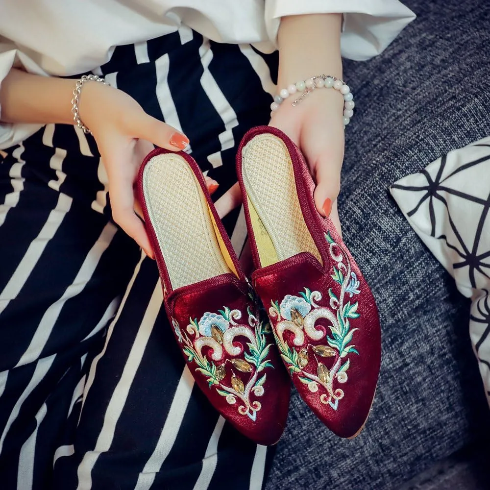 Qhome Women's Chinese Floral Embroidery Pointed-Toe Comfortable Satin Casual Mules Slippers Shoes