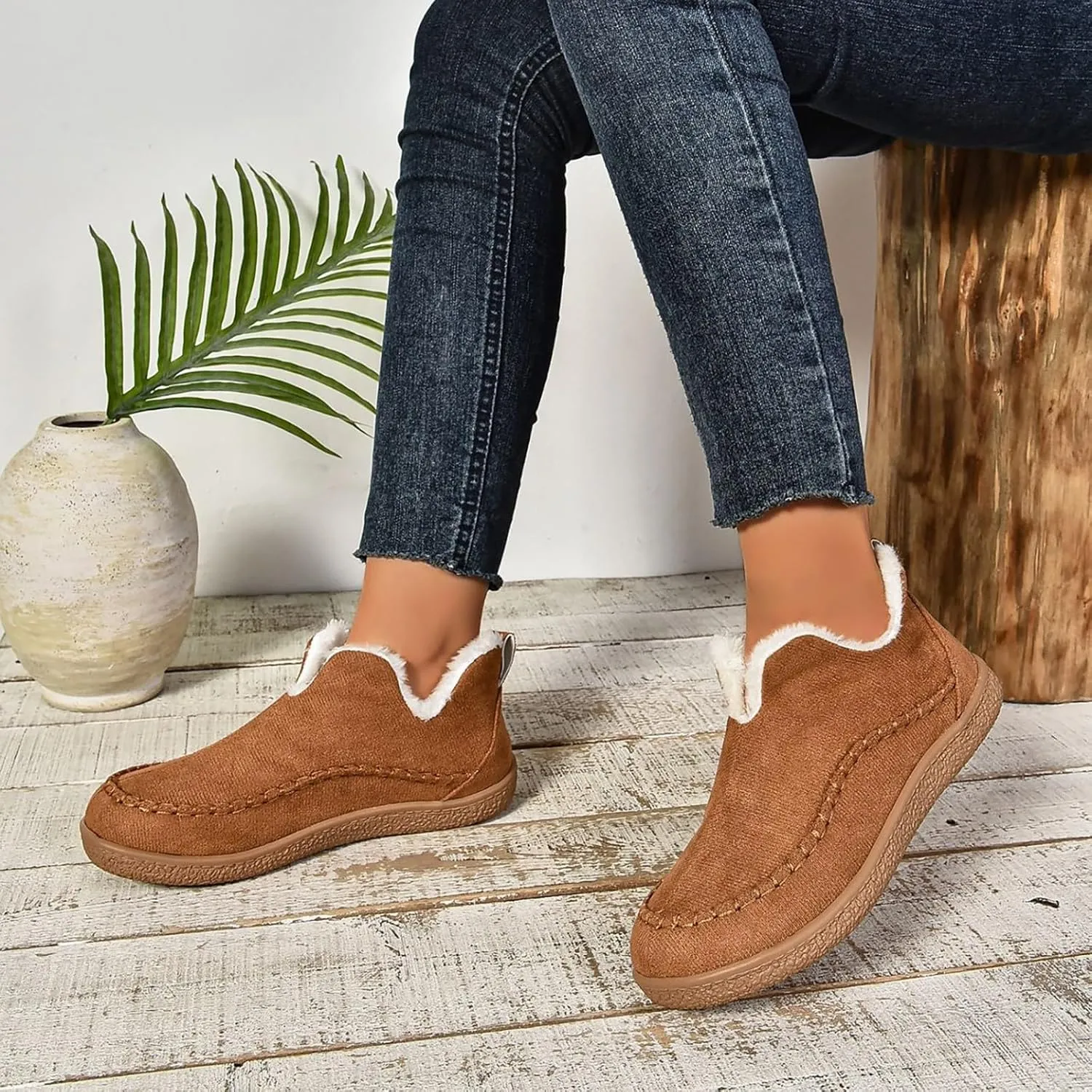 Snow Boots for Women Wide Width Warm Cotton Shoes Border Plush Lined Flat Wide Calf Snow Boots for Women