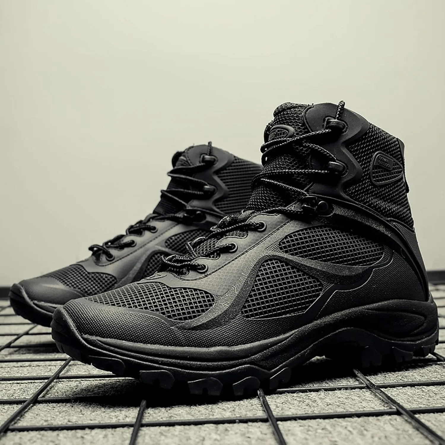 Spring and Autumn Military Hiking Shoes, Non-slip Wear-resistant Breathable Mid-top Tactical Boots for Men, for Outdoor Lace-up Sports Military Boots